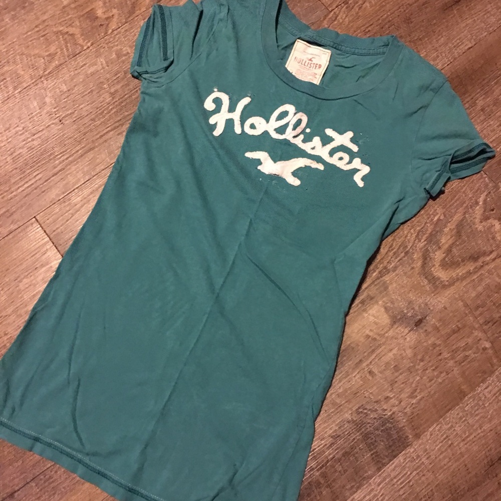 Hollister Tee Shirt
